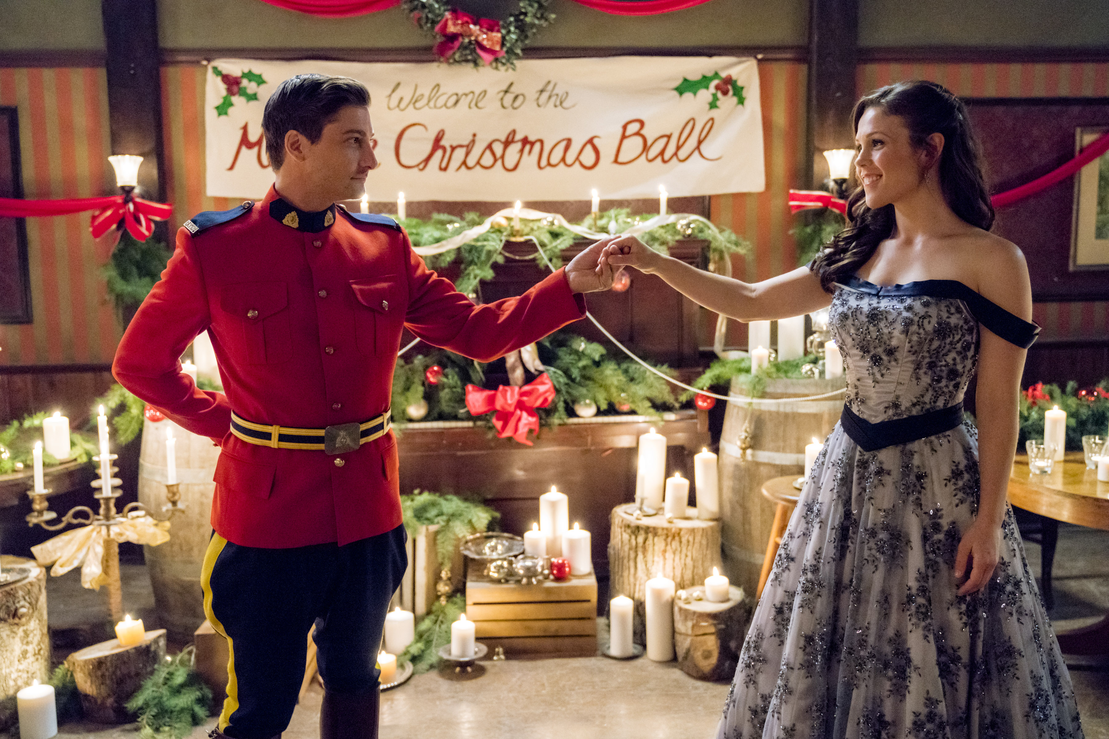 Will There Be a 'When Calls the Heart' Christmas Special in 2021?