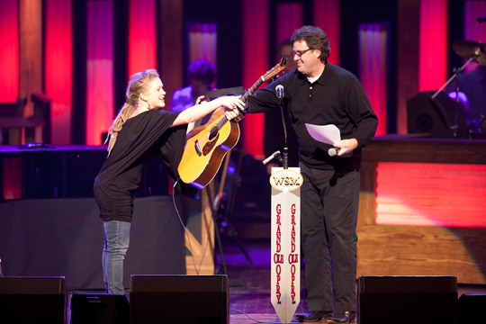 crystal bowersox and vince gill